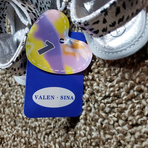 Baby Pom Pom top sandals - Picture 14 of 15